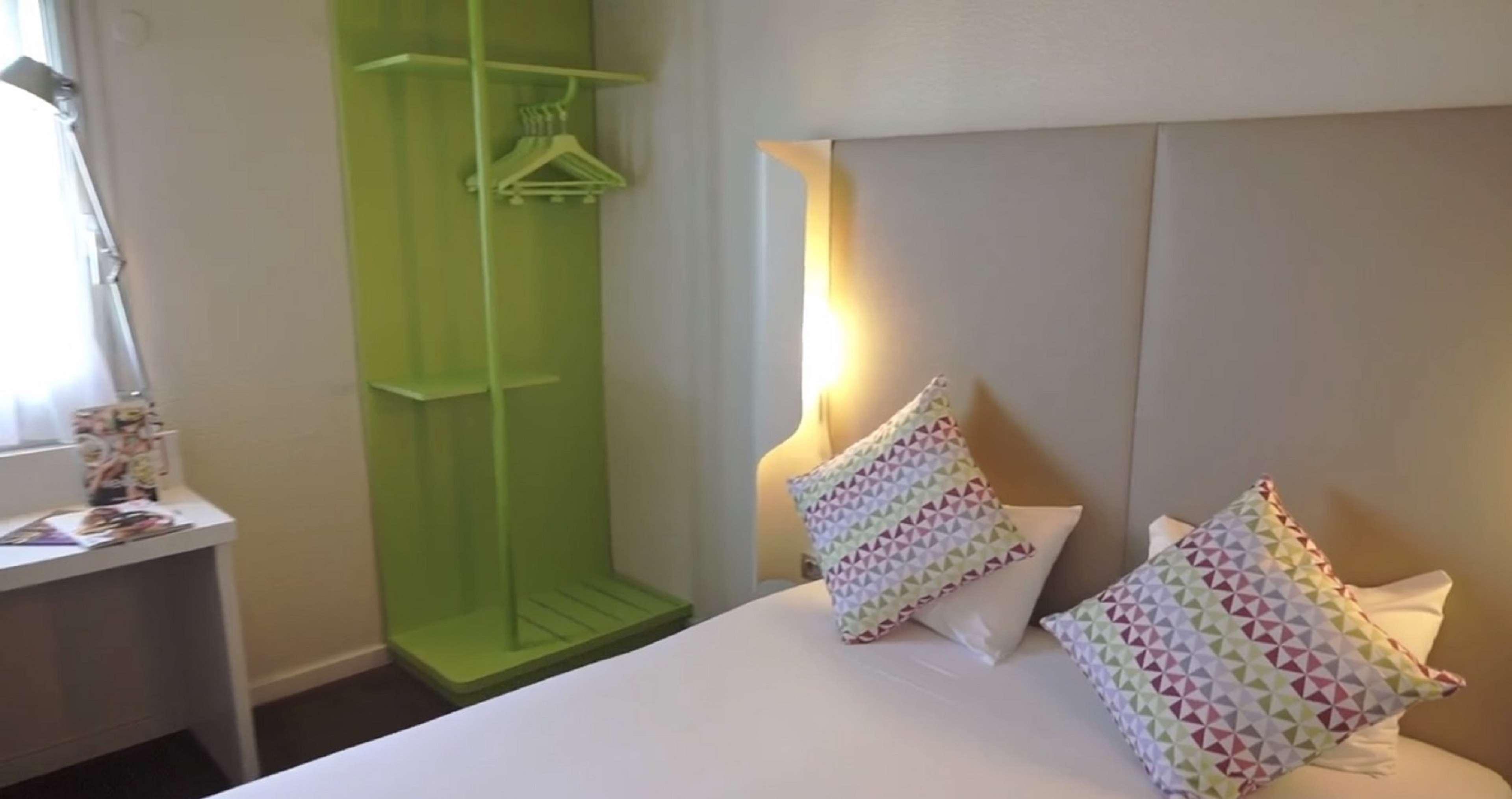 Campanile Paris Ouest - Gennevilliers Barbanniers Hotel Exterior foto